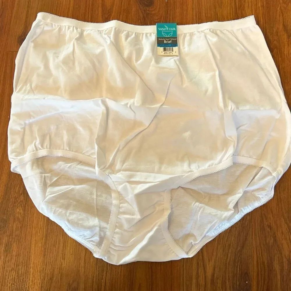 NWT vanity fair perfectly yours tailored brief star white size 2 XL 100% cotton